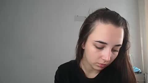 Olivia online show from November 2025 11:44:01 AM