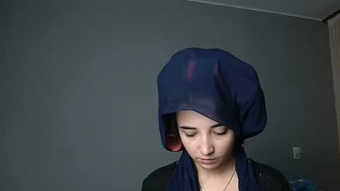 Olivia online show from November 2025 01:50:01 PM