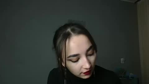 Olivia online show from December 2025 01:27:02 PM