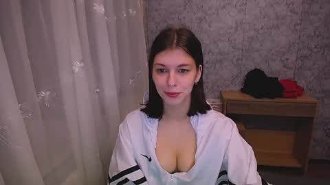 Olivia online show from February 2025 05:28:02 AM