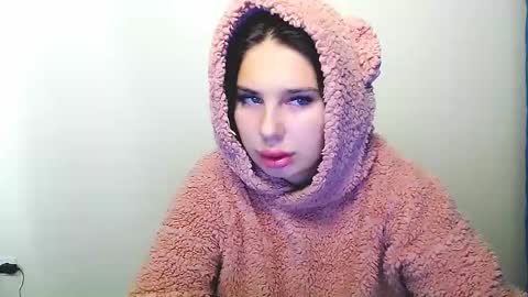 Olivia online show from September 2025 03:19:01 AM