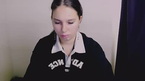 Snapshot of olivia_red_ chatting on September 2025 03:54:01 AM Olivia online show from September 2025 03:54:01 AM