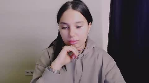 Snapshot of olivia_red_ chatting on September 2025 03:44:02 AM Olivia online show from September 2025 03:44:02 AM