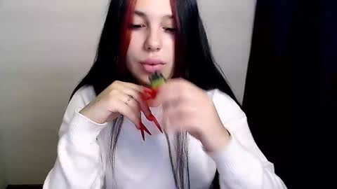 Snapshot of olivia_red_ chatting on October 2025 05:00:02 AM Olivia online show from October 2025 05:00:02 AM