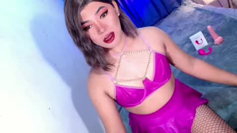 Snapshot of olivia_the_temptress27 chatting on June 2026 01:41:01 AM Miss OLIVIA online show from June 2026 01:41:01 AM