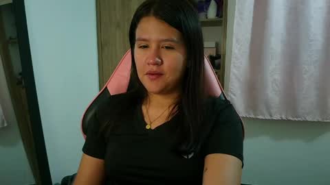 Olivia online show from April 2026 12:06:01 PM