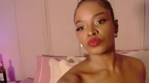 Snapshot of oliviabeneett chatting on February 2025 09:04:02 PM My name is olivia but can you call me Oli online show from February 2025 09:04:02 PM
