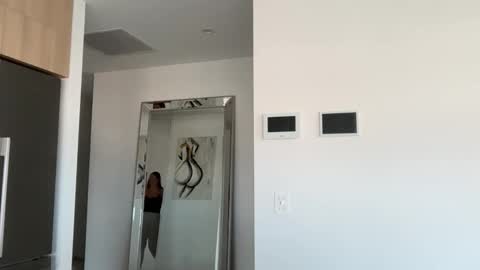 Olivia Brookes online show from December 2025 02:10:02 AM