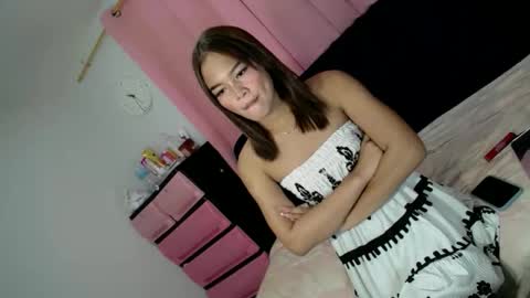 OLIVIA online show from October 2025 10:35:01 AM