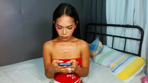 OLIVIA online show from May 2026 07:58:01 AM