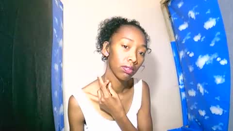 Snapshot of oliviah27 chatting on October 2025 10:01:02 AM oliviah27 online show from October 2025 10:01:02 AM