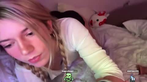 Olivia online show from November 2025 02:12:01 AM