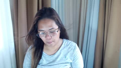 olivia hollywood online show from April 2026 05:21:02 AM