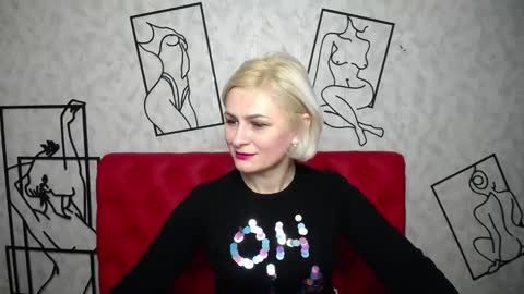 Snapshot of oliviahorst chatting on December 2024 06:25:02 AM OliviaHorst online show from December 2024 06:25:02 AM