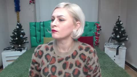 Snapshot of oliviahorst chatting on December 2024 06:43:01 AM OliviaHorst online show from December 2024 06:43:01 AM
