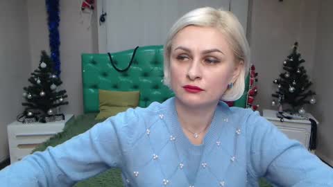 Snapshot of oliviahorst chatting on December 2024 09:55:01 AM OliviaHorst online show from December 2024 09:55:01 AM