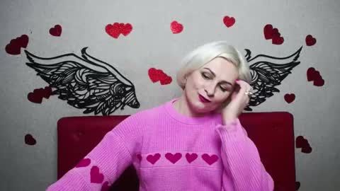 Snapshot of oliviahorst chatting on February 2025 12:33:02 PM OliviaHorst online show from February 2025 12:33:02 PM