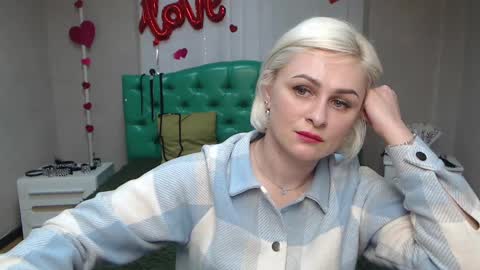 Snapshot of oliviahorst chatting on March 2025 12:26:01 PM OliviaHorst online show from March 2025 12:26:01 PM