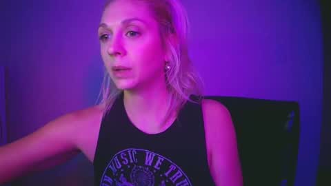 oliviajadex online show from November 2025 03:23:02 AM