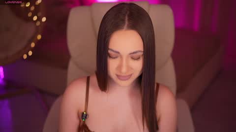 Olivia online show from April 2026 06:45:01 PM