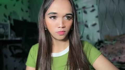 Snapshot of olivianiczxasshieerrraa6 chatting on July 2026 10:43:01 AM NICOLE online show from July 2026 10:43:01 AM