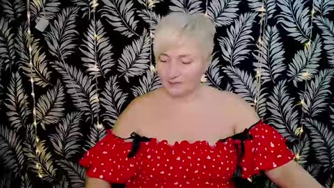 Snapshot of oliviaoskar_ chatting on January 2025 12:24:01 PM Kelly online show from January 2025 12:24:01 PM