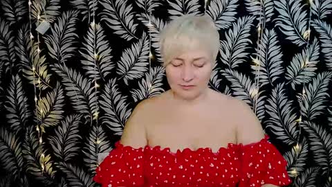 Snapshot of oliviaoskar_ chatting on January 2025 11:11:01 AM Kelly online show from January 2025 11:11:01 AM