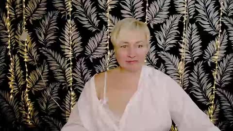 Snapshot of oliviaoskar_ chatting on March 2025 12:27:02 PM Kelly online show from March 2025 12:27:02 PM