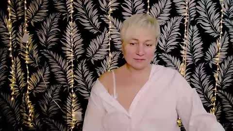 Snapshot of oliviaoskar_ chatting on March 2025 03:31:01 PM Kelly online show from March 2025 03:31:01 PM