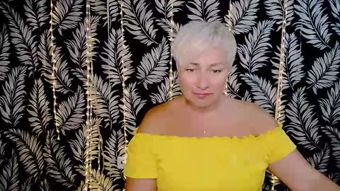 Snapshot of oliviaoskar_ chatting on October 2025 11:18:01 AM Kelly online show from October 2025 11:18:01 AM