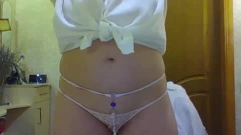 oliviaparadise online show from December 2024 05:11:01 PM