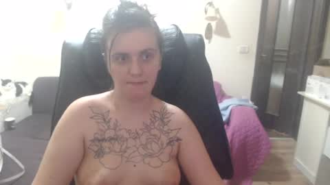 Snapshot of oliviasager chatting on June 2026 08:57:01 PM Mistress Olivia online show from June 2026 08:57:01 PM