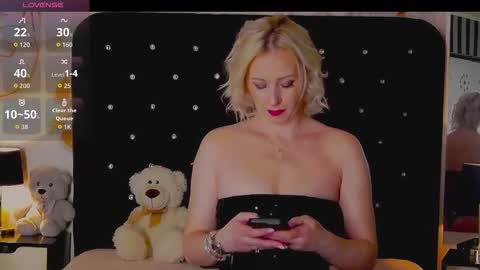 Olivia online show from January 2026 09:53:02 PM