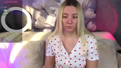 oliviashepard online show from January 2025 07:19:02 AM