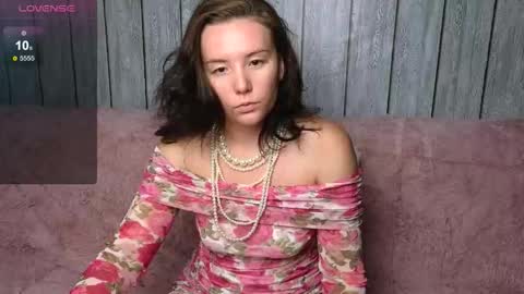 oliviashepard online show from October 2025 03:02:02 AM