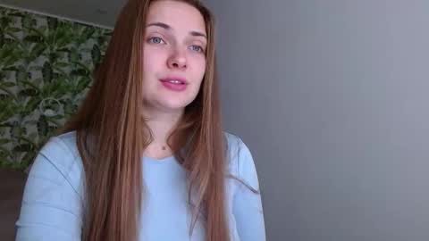 Olivia online show from October 2025 04:33:01 AM