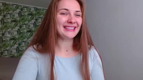 Olivia online show from October 2025 04:24:01 AM