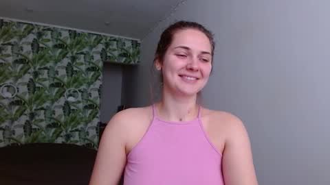 Olivia online show from November 2025 06:02:02 AM