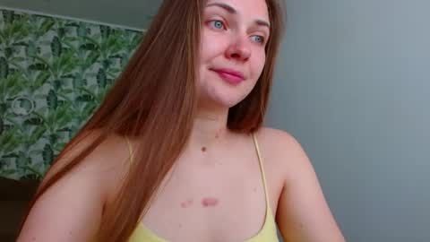 Snapshot of oliviashiny chatting on May 2026 04:17:01 AM Olivia online show from May 2026 04:17:01 AM
