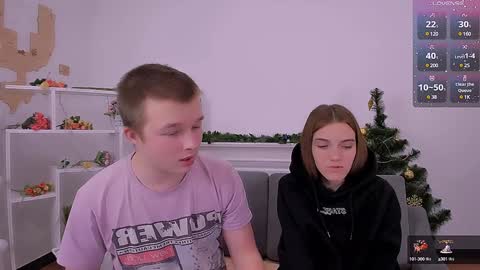 Snapshot of ollistiw chatting on December 2024 08:05:01 PM Olli and Stiw online show from December 2024 08:05:01 PM