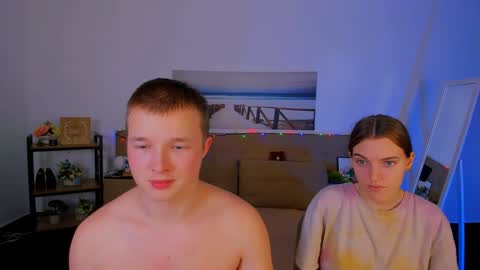 Snapshot of ollistiw chatting on December 2024 02:30:02 AM Olli and Stiw online show from December 2024 02:30:02 AM