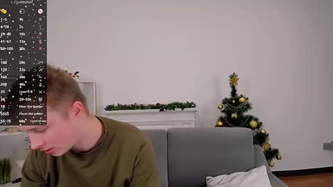 Snapshot of ollistiw chatting on December 2024 08:38:02 PM Olli and Stiw online show from December 2024 08:38:02 PM