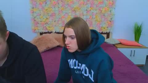 Snapshot of ollistiw chatting on September 2025 08:13:02 AM Olli and Stiw online show from September 2025 08:13:02 AM
