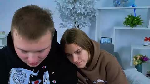 Olli and Stiw online show from October 2025 07:03:02 AM