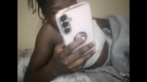 Snapshot of olwami4 chatting on May 2026 09:43:01 PM olwami4 online show from May 2026 09:43:01 PM