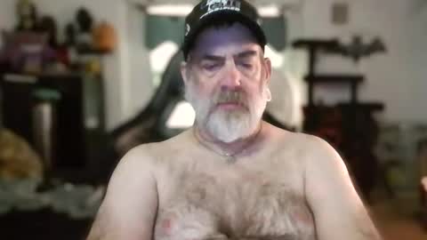 Snapshot of omegablack71 chatting on May 2026 04:44:02 PM omega71 online show from May 2026 04:44:02 PM