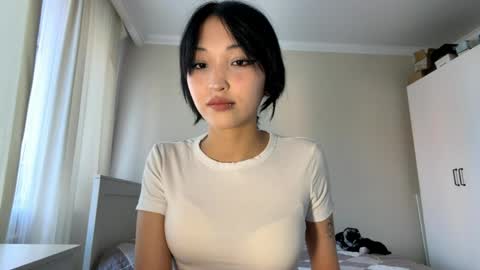 Mia online show from May 2026 07:46:01 AM