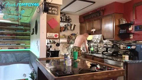 Norm online show from January 2025 05:18:02 PM