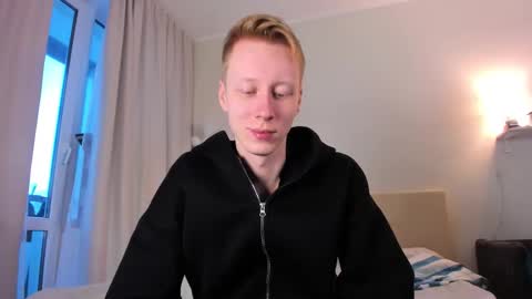 Snapshot of omg_pie chatting on November 2025 06:52:01 AM Mars online show from November 2025 06:52:01 AM