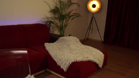    or    online show from January 2025 09:52:02 PM